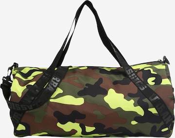 Urban Classics Travel Bag in Green: front