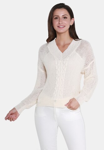 Usha Sweater in White: front