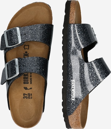 BIRKENSTOCK Pantolette 'Arizona' in Grau: bočná strana