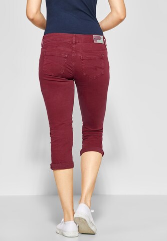 STREET ONE Slimfit Jeans 'Crissi' in Rot