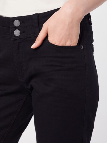 QS Slimfit Jeans 'Catia' in Schwarz