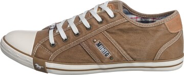 MUSTANG Sneakers laag in Beige