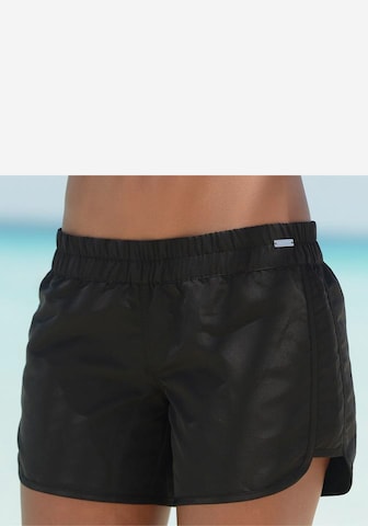 LASCANA Swimming shorts in Black: front