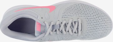 NIKE Laufschuhe 'Revolution 4' in Grau