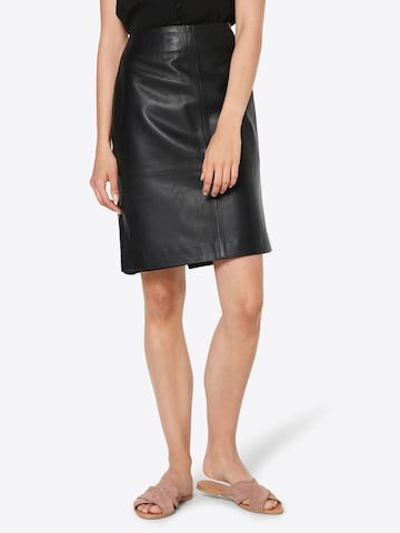 SOAKED IN LUXURY Skirt in Black: front