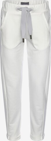 regular Pantaloni di Elbsand in bianco: frontale