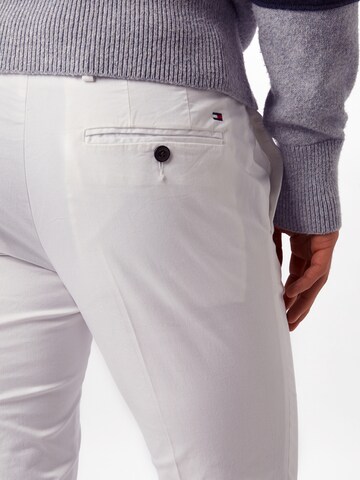 TOMMY HILFIGER Slim fit Chino Pants in White