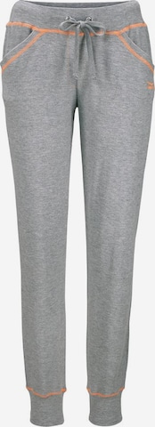 Slimfit Pantaloni di BENCH in grigio: frontale