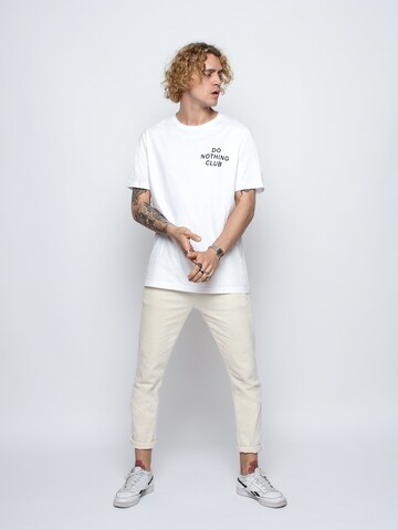 On Vacation Club Shirt 'Do Nothing Club' in Wit