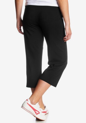 KangaROOS Regular Workout Pants in Black