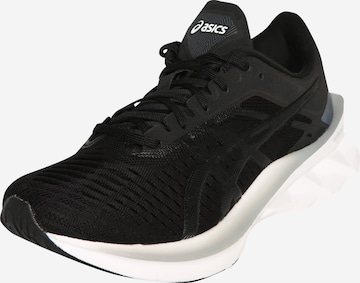 Chaussure de course 'Novablast' ASICS en noir : devant