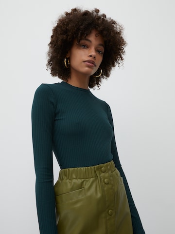 EDITED Shirt 'Ginger' in Green: front