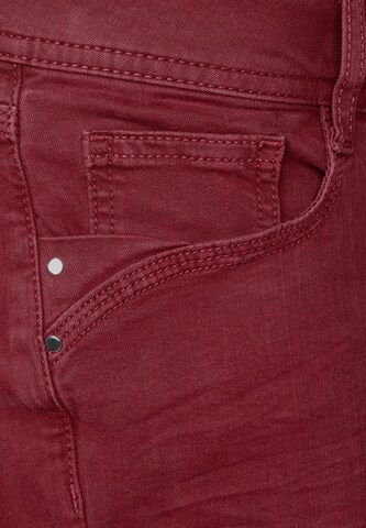 STREET ONE Slimfit Jeans 'Crissi' in Rood