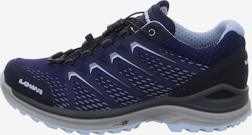 LOWA Outdoorschuh 'Maddox' in Blau