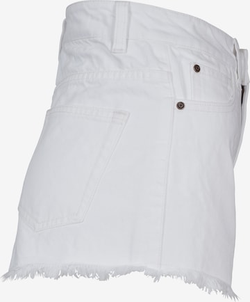 Urban Classics Slimfit Shorts in Weiß