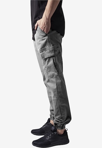 Effilé Pantalon cargo Urban Classics en gris