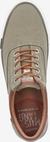 MUSTANG Sneakers laag in Groen