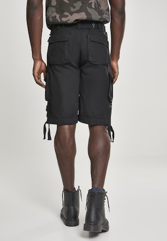 Brandit Regular Shorts 'Savage Vintage' in Schwarz