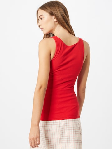 Top di GAP in rosso