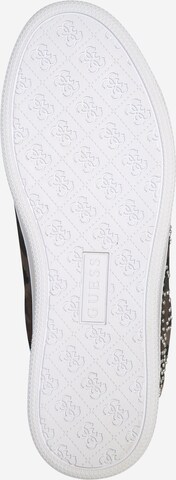 Sneaker low 'Razz' de la GUESS pe verde