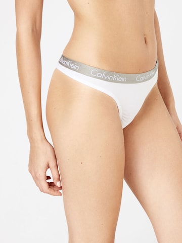 Calvin Klein Underwear - Tanga 'RADIANT' en blanco