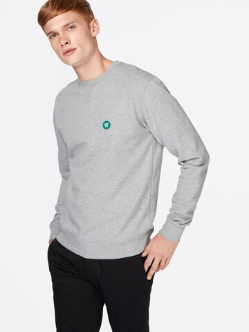 WOOD WOOD Sweatshirt 'Tey' in Grau