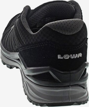LOWA Flats 'Innox Pro GTX Lo' in Black