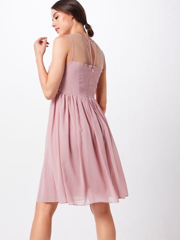 Robe de cocktail APART en rose : derrière