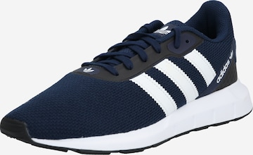 ADIDAS ORIGINALS Sneakers laag 'Swift Run RF' in Blauw: voorkant