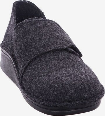 Finn Comfort Slippers in Grey