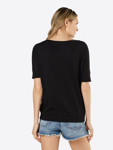 QS Shirt in Zwart: terug