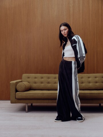 Bold Stripe Look by adidas