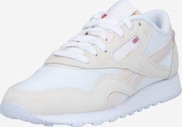 Baskets basses Reebok en blanc : devant