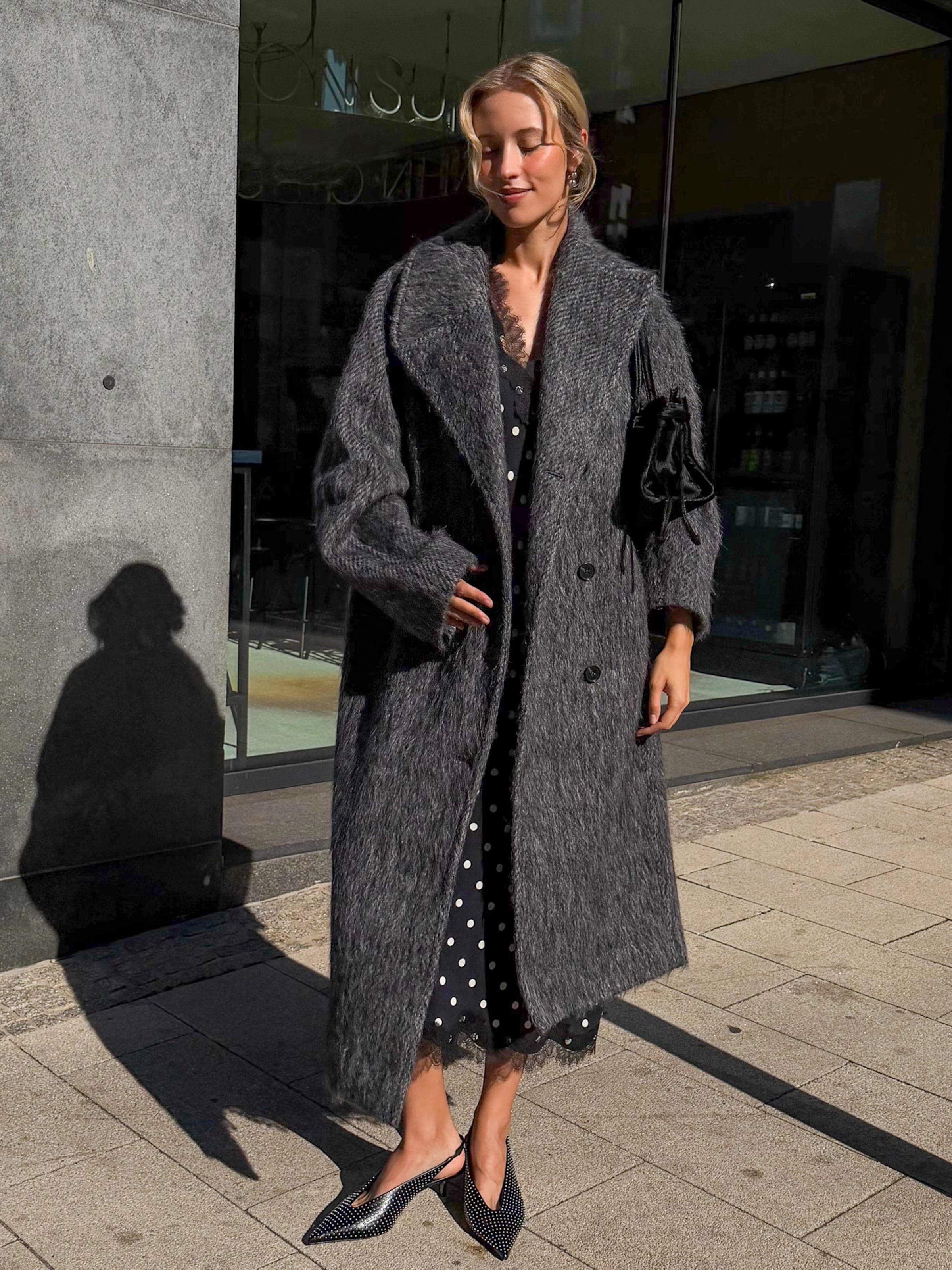 Julie - Chic Dress With Grey Coat Look