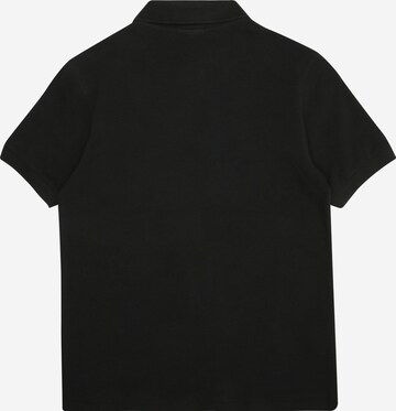 Tricou de la LACOSTE pe negru: spate