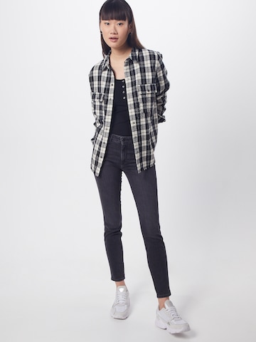 PIECES Shirt 'Kitte' in Black