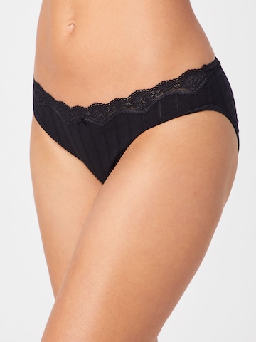 CALIDA Regular Panty 'Etude Toujours' in Black: front