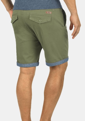 !Solid Regular Chino 'Lagoa' in Groen