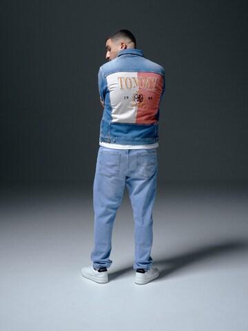 DenimJacketandJeansLook