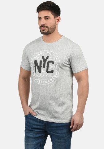 !Solid Rundhalsshirt 'York' in Grau: predná strana