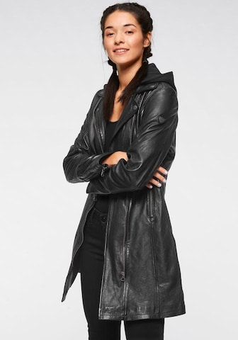 Gipsy Between-Seasons Coat in Black: front