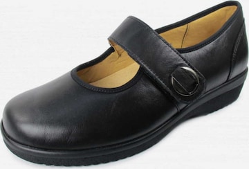 Ganter Ballet Flats in Black: front