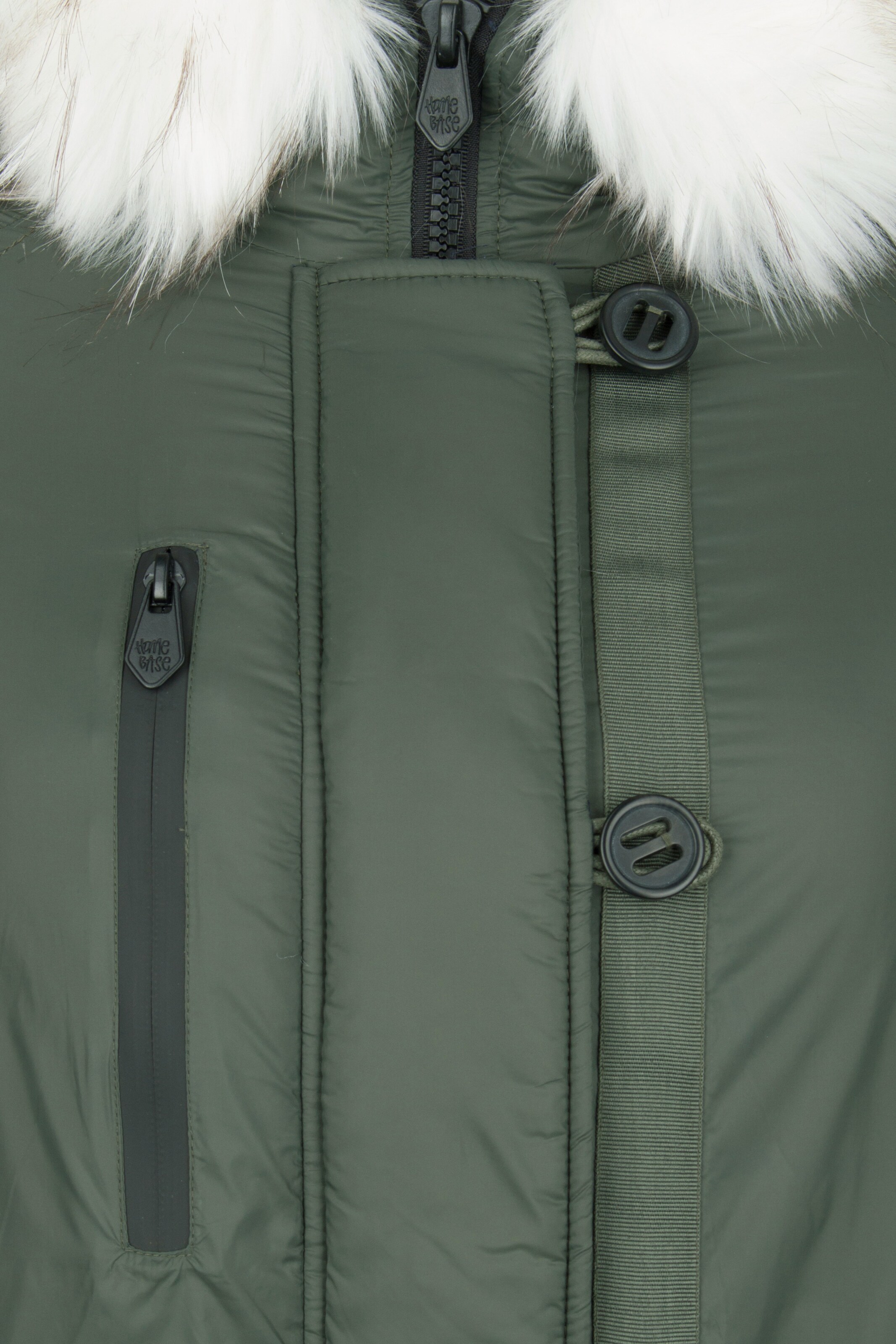 HOMEBASE Winter parka in Green
