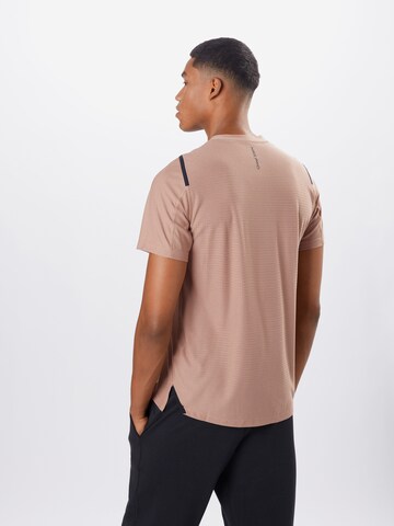 Coupe regular T-Shirt fonctionnel 'Pro' NIKE en marron