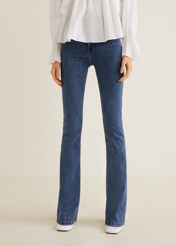 MANGO Flared Jeans 'Flare' in Blau: Vorderseite