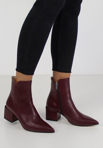 EVITA Ankle Boots in Red