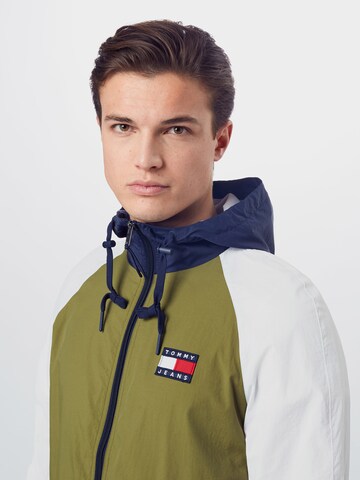 Tommy Jeans Regular fit Átmeneti dzseki - zöld