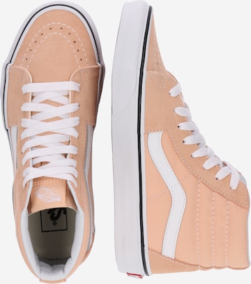 Baskets hautes 'Sk8-Hi' VANS en orange : sur le côté