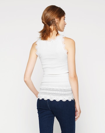 rosemunde - Top en blanco: atrás