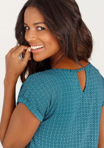 LASCANA Shirt in Green